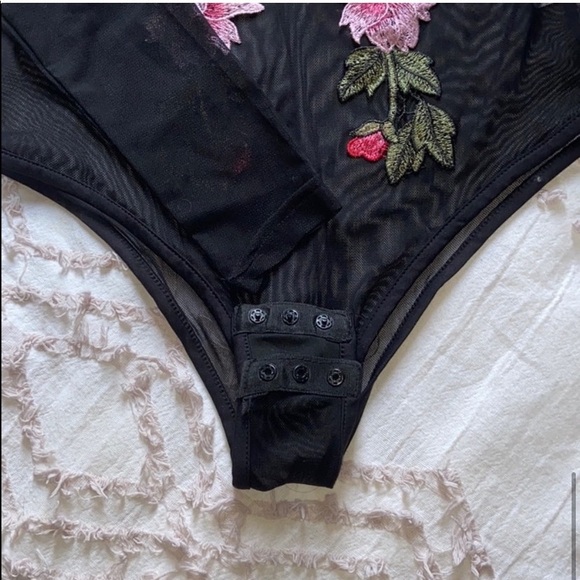 Mesh floral bodysuit - Picture 4 of 4